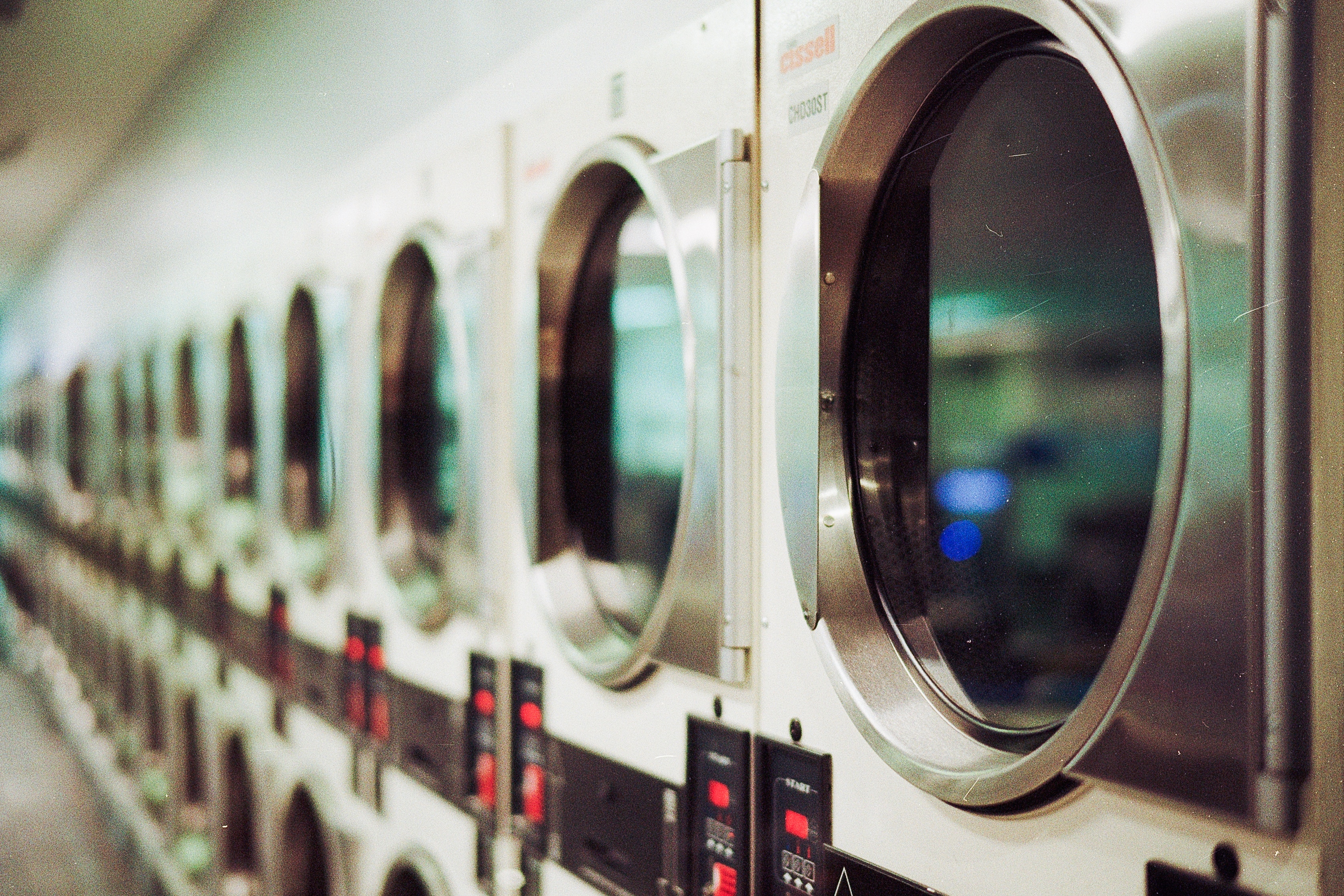 Jak wygląda dobra pralka z nowoczesnymi technologiami?